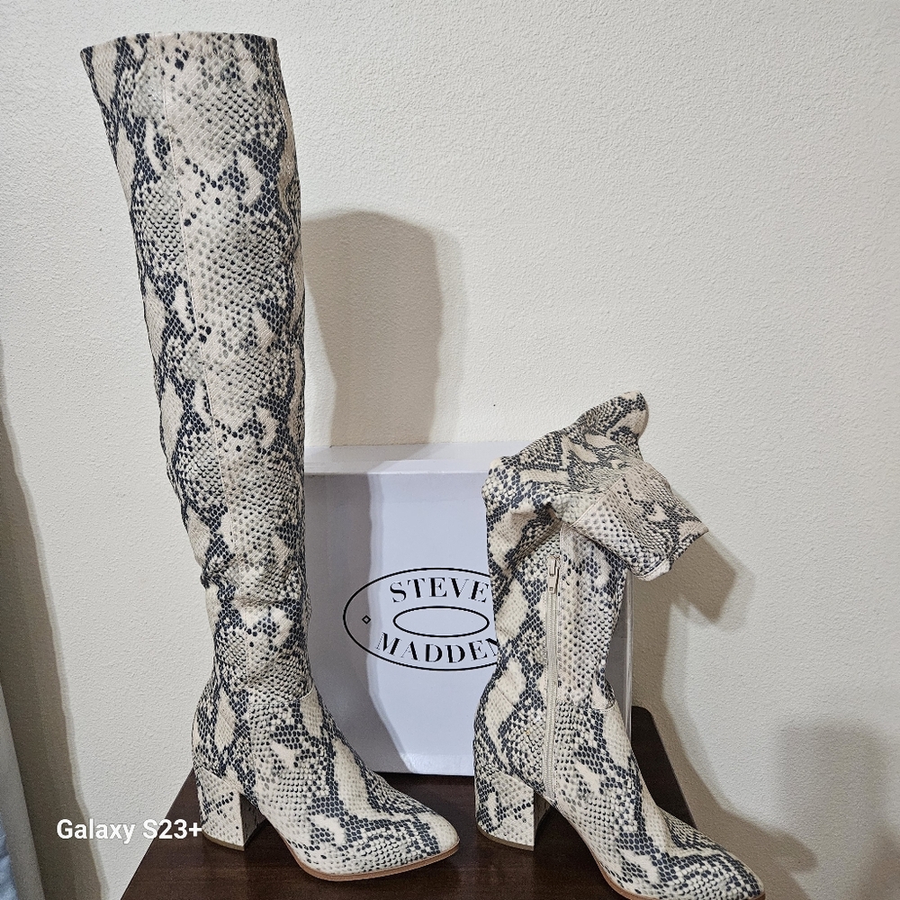 Steve Madden Jacey Natural Snake Skin Thigh High Size 7 Boots